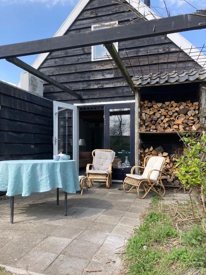 Villa Tij Tiny House Aan Het Getijdewater In Zierikzee Exterior foto